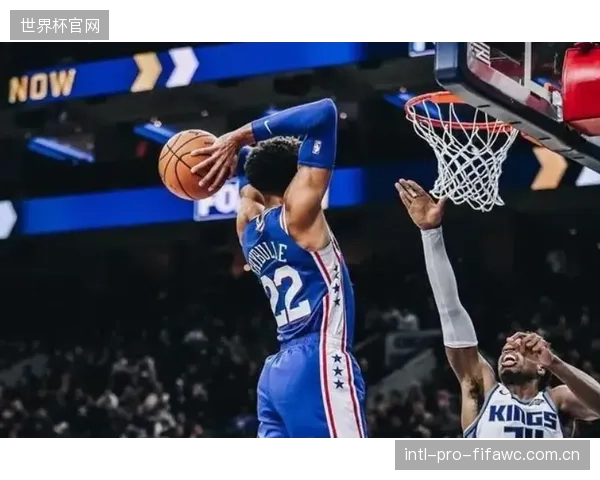 班扎的禁区统治力与右脚终结能力，使其成为德萨布尔战术体系中的关键B计划。